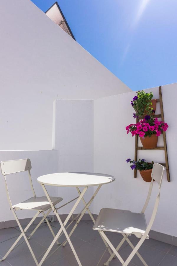 Hotel Lalitana Townhouse Lagos Exterior foto